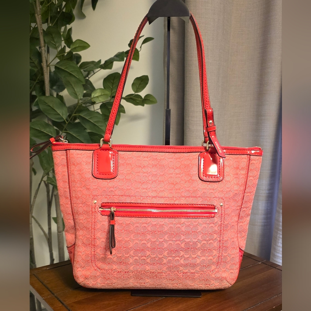 Coach Poppy Signature Oxford Tote in Tomato